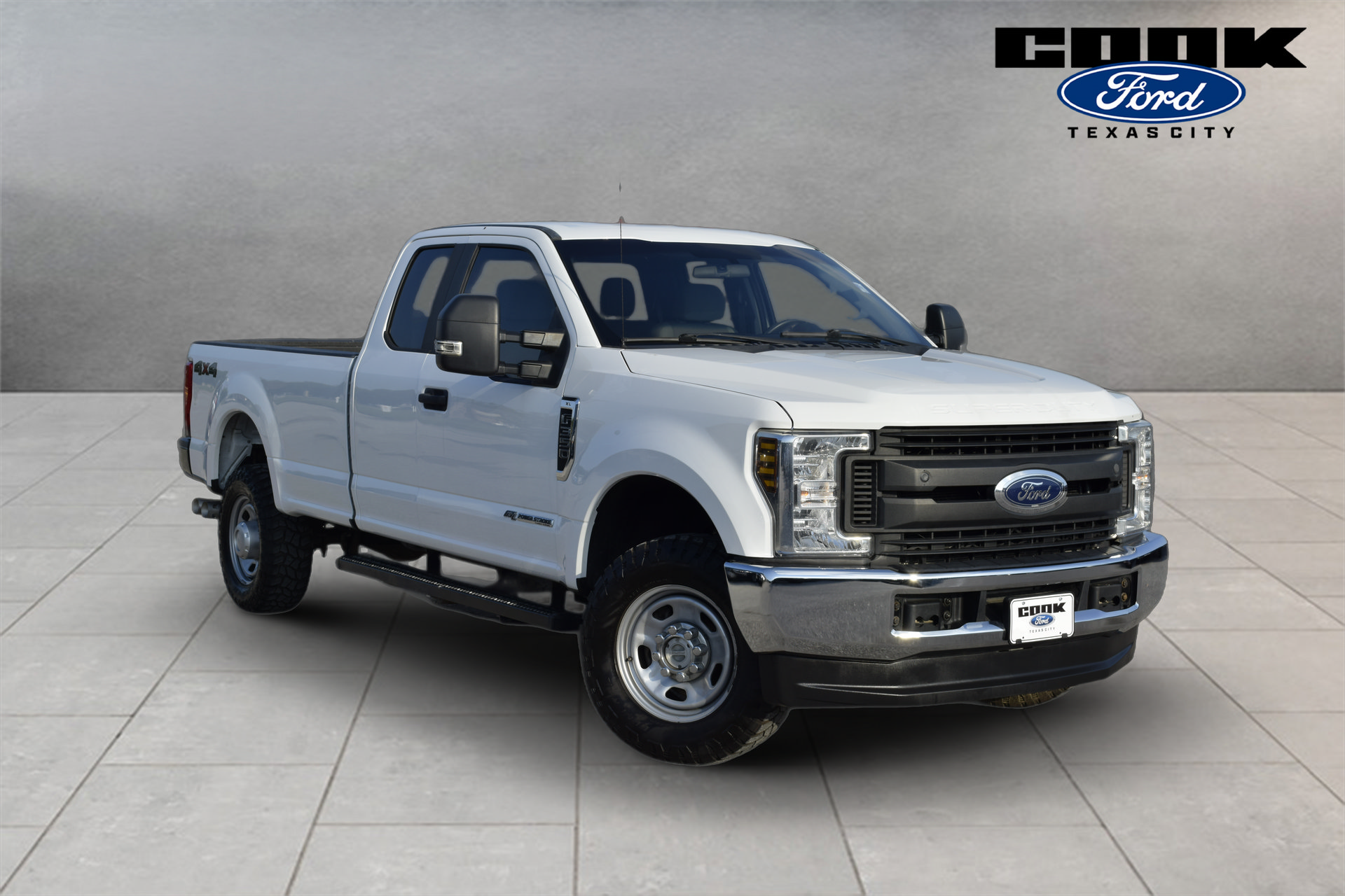 Used 2019 Ford F350 XL w/ Power Equipment Group AWD/4WD image 2