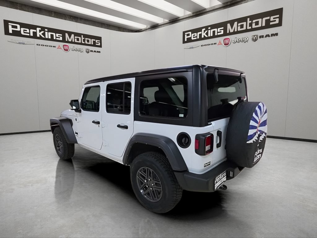 Used 2024 Jeep Wrangler Unlimited Sport AWD/4WD image 3