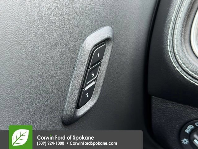 Used 2022 Dodge Challenger SRT Hellcat w/ Plus Package RWD image 19