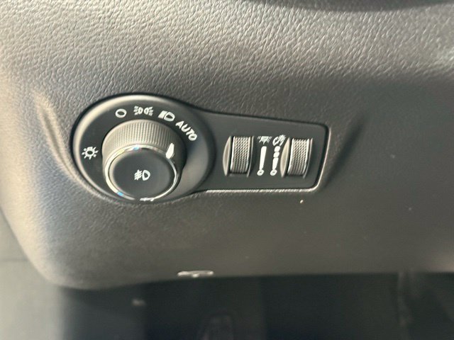 Used 2024 Jeep Compass Limited AWD/4WD image 29