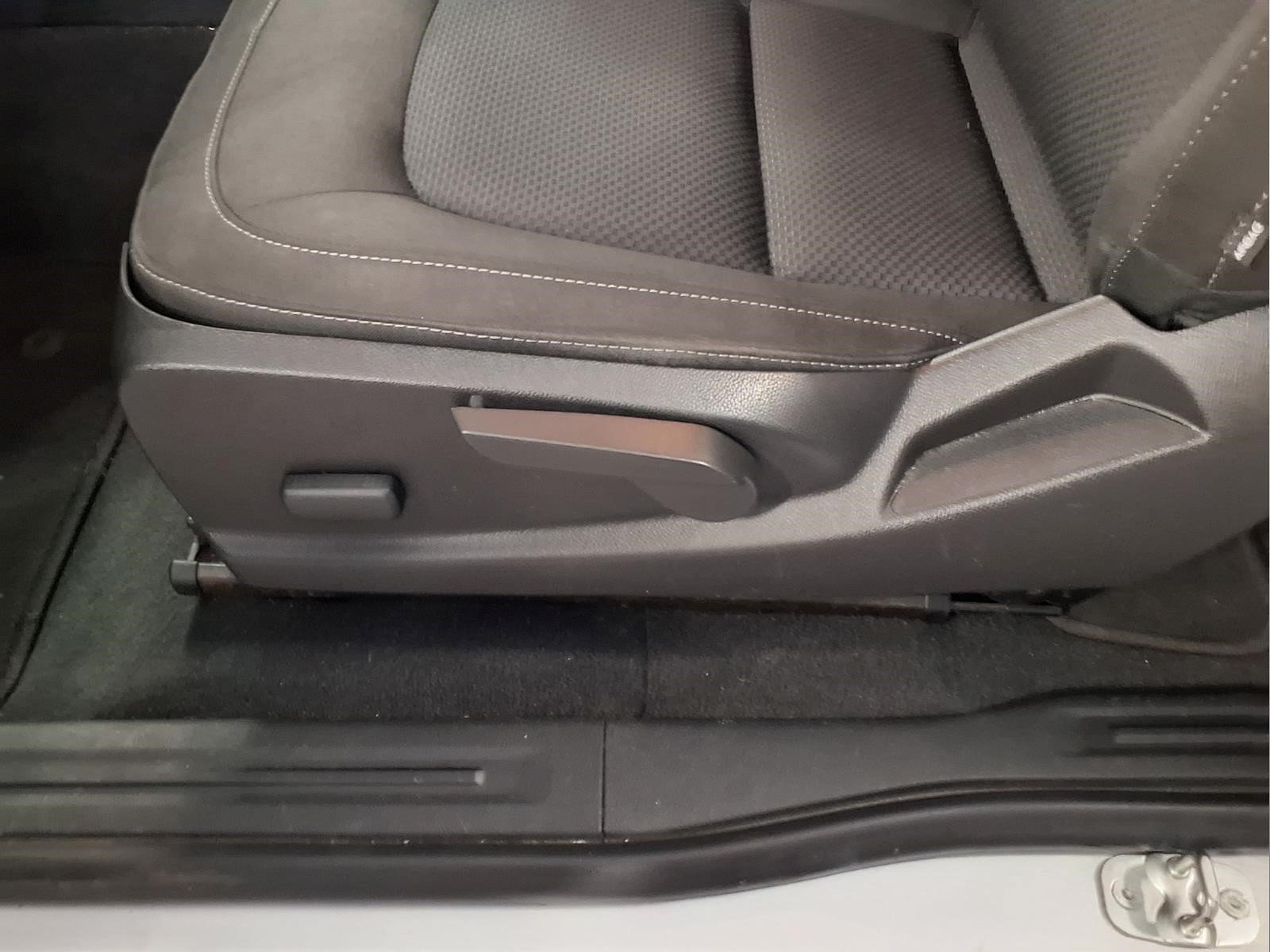 Certified 2019 Chevrolet Colorado LT w/ LT Convenience Package AWD/4WD image 10