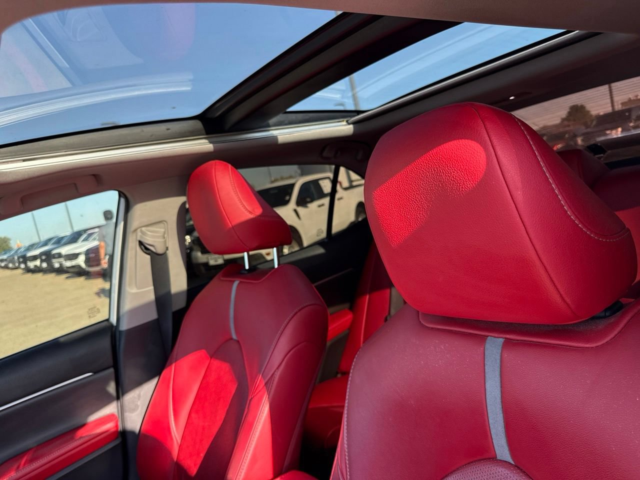 Used 2019 Toyota Camry XSE FWD image 21