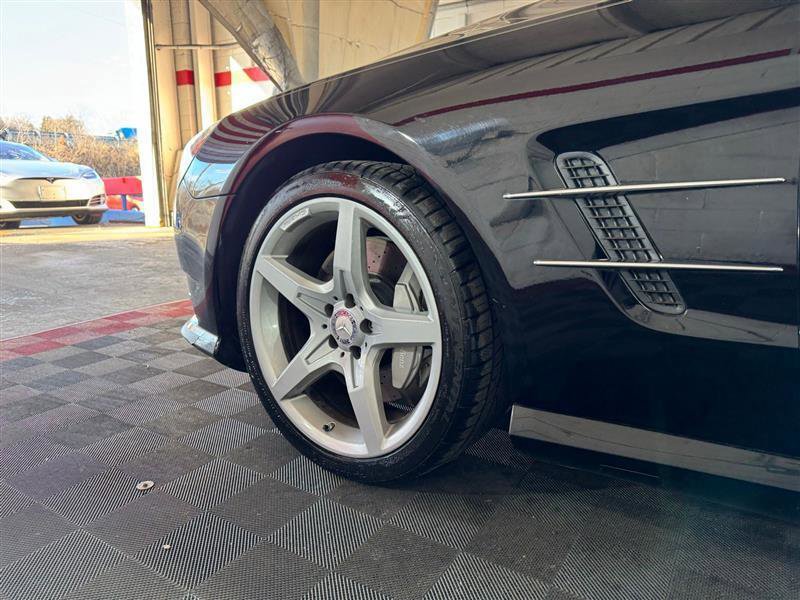 Used 2013 Mercedes-Benz SL 550 w/ Premium Pkg image 7