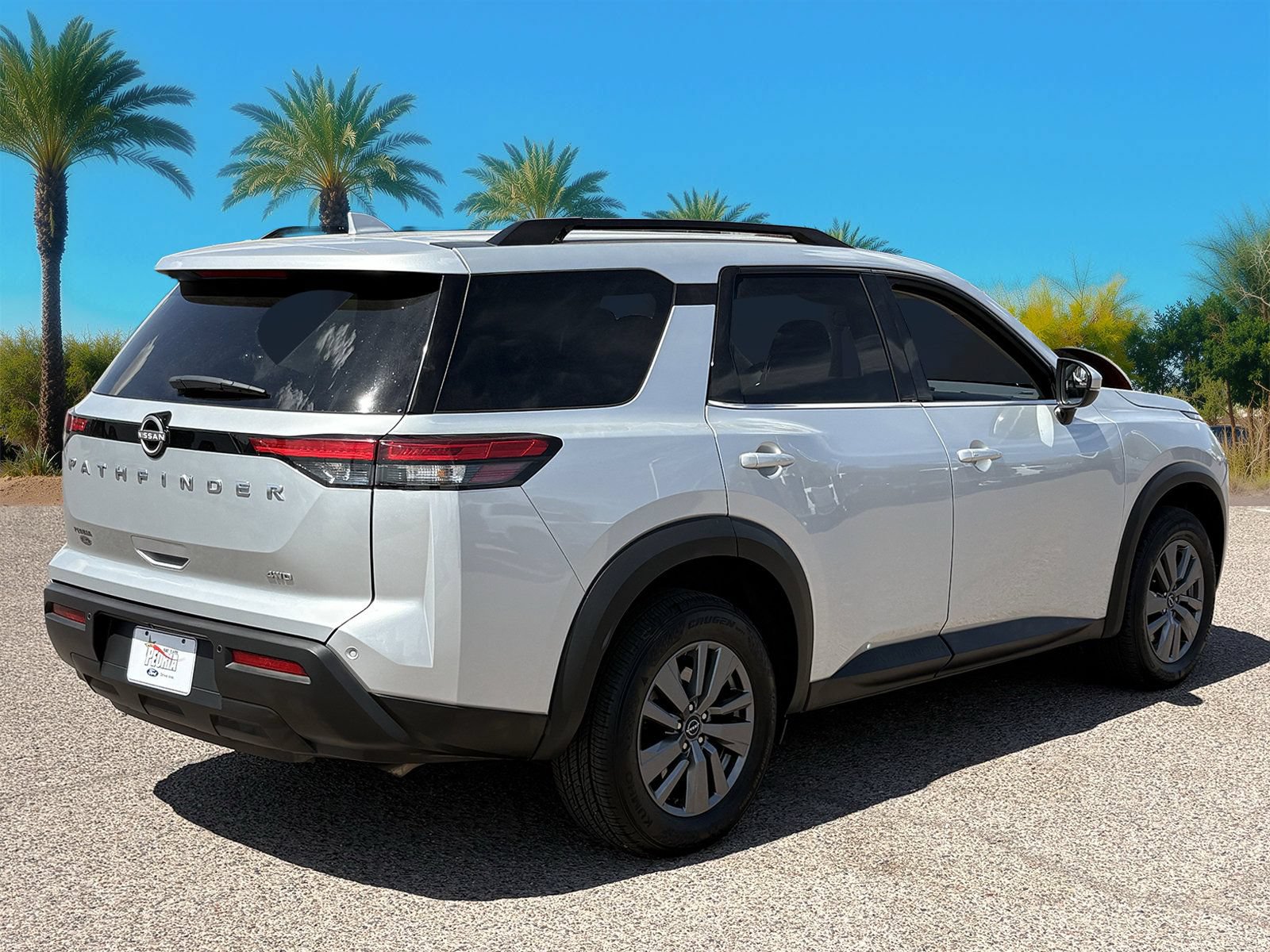 Used 2025 Nissan Pathfinder SV AWD/4WD image 6