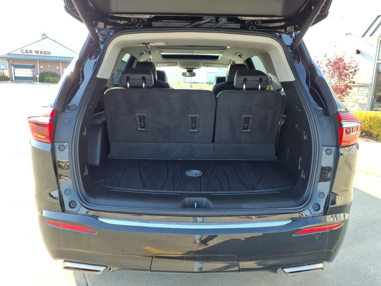 Used 2020 Buick Enclave Avenir w/ Avenir Technology Package image 25