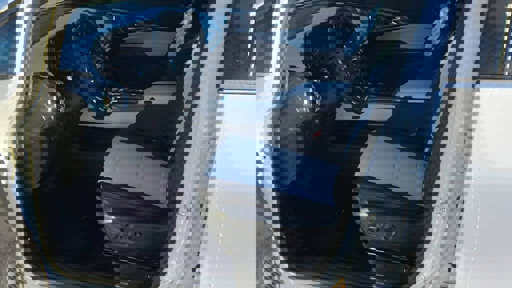 New 2026 Chevrolet Equinox EV LT image 12