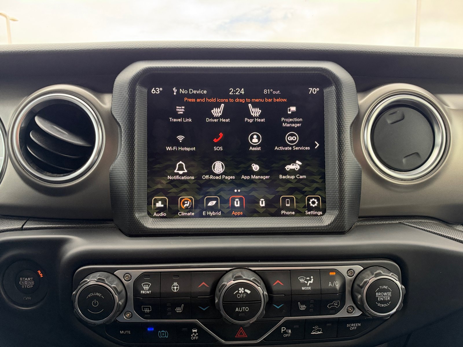 Used 2022 Jeep Wrangler Unlimited Rubicon 4xe w/ Cold Weather Group AWD/4WD image 12