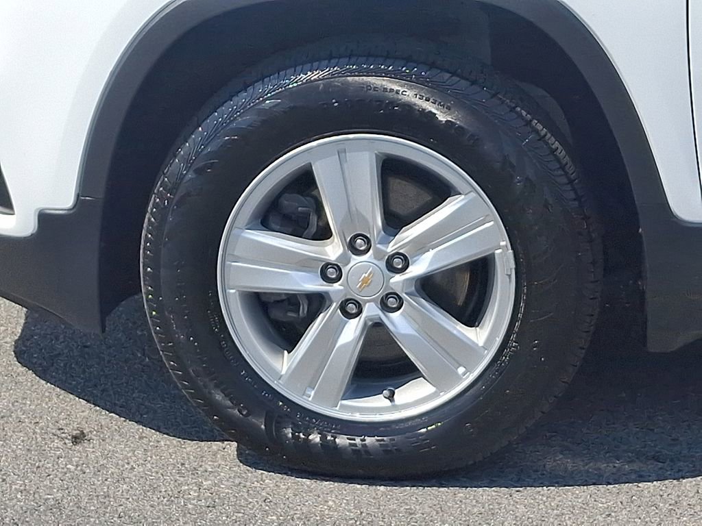 Used 2020 Chevrolet Trax LT w/ LT Convenience Package AWD/4WD image 10