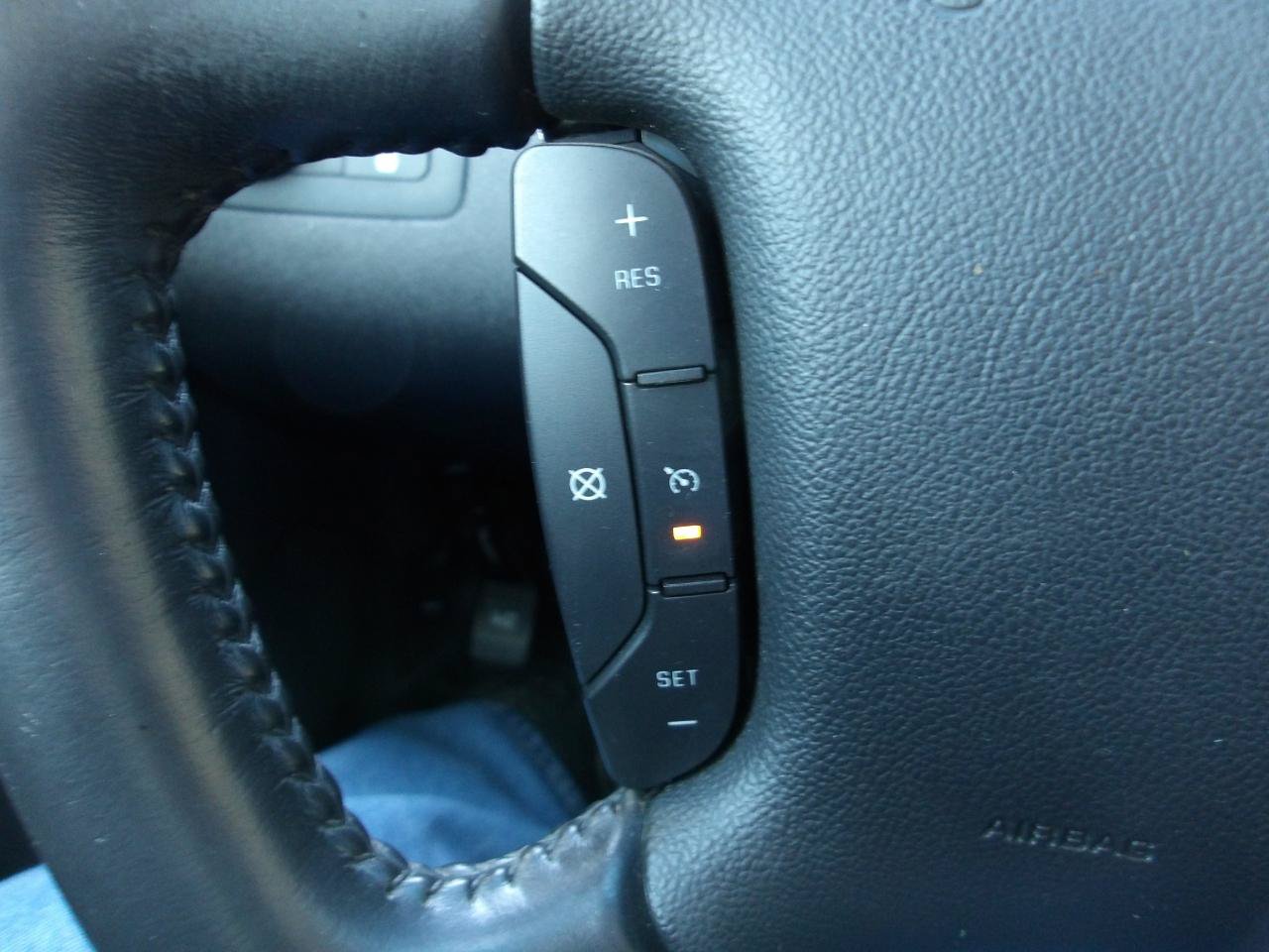 Used 2011 Chevrolet Impala LT FWD image 14
