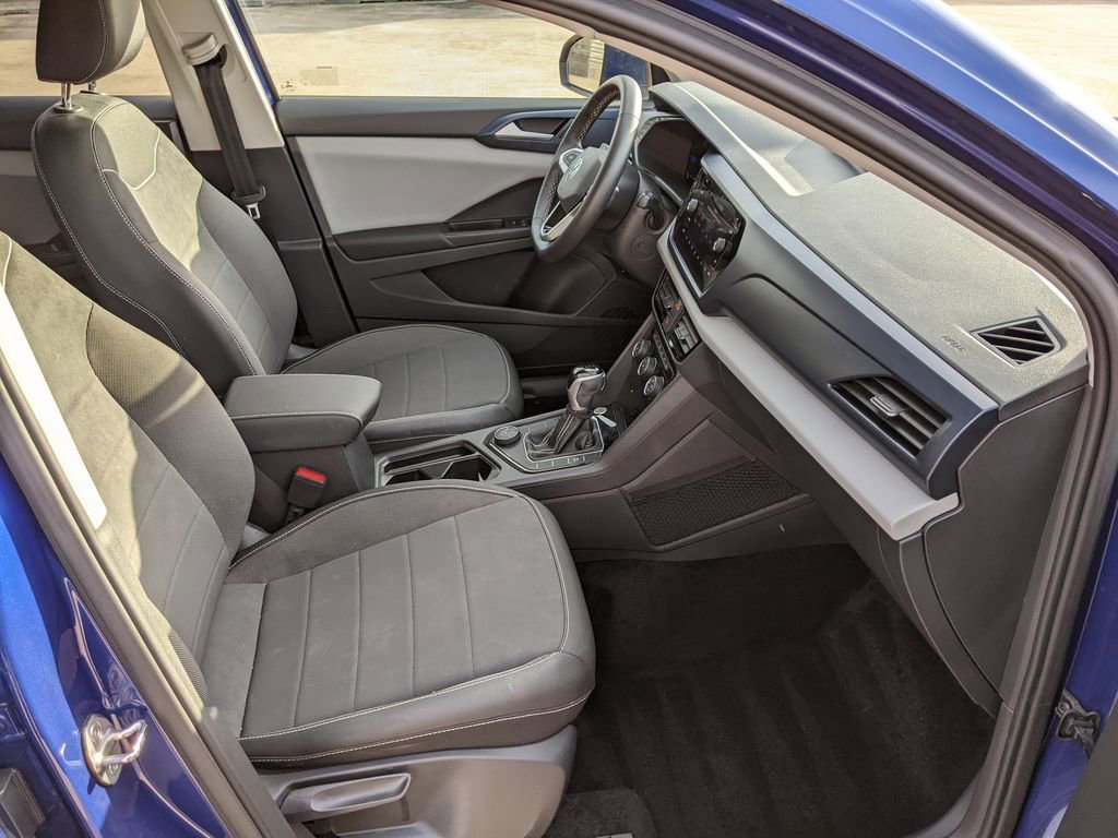Certified 2023 Volkswagen Taos SE image 21