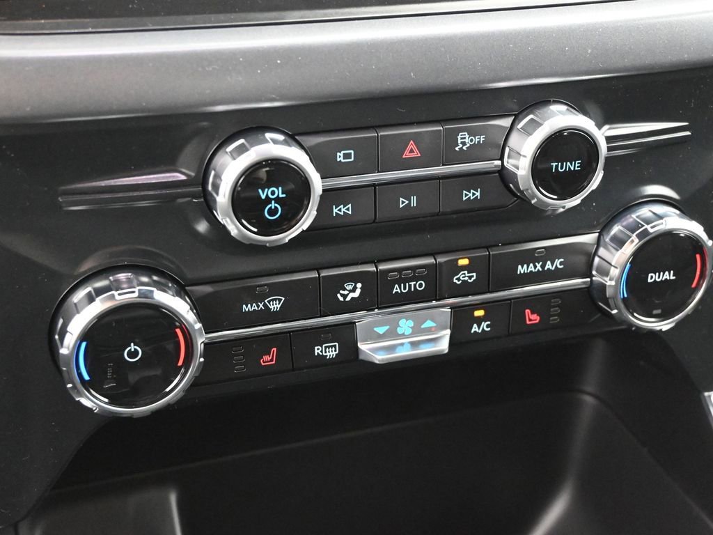 New 2026 Ford F150 XLT w/ Equipment Group 302A MID image 16
