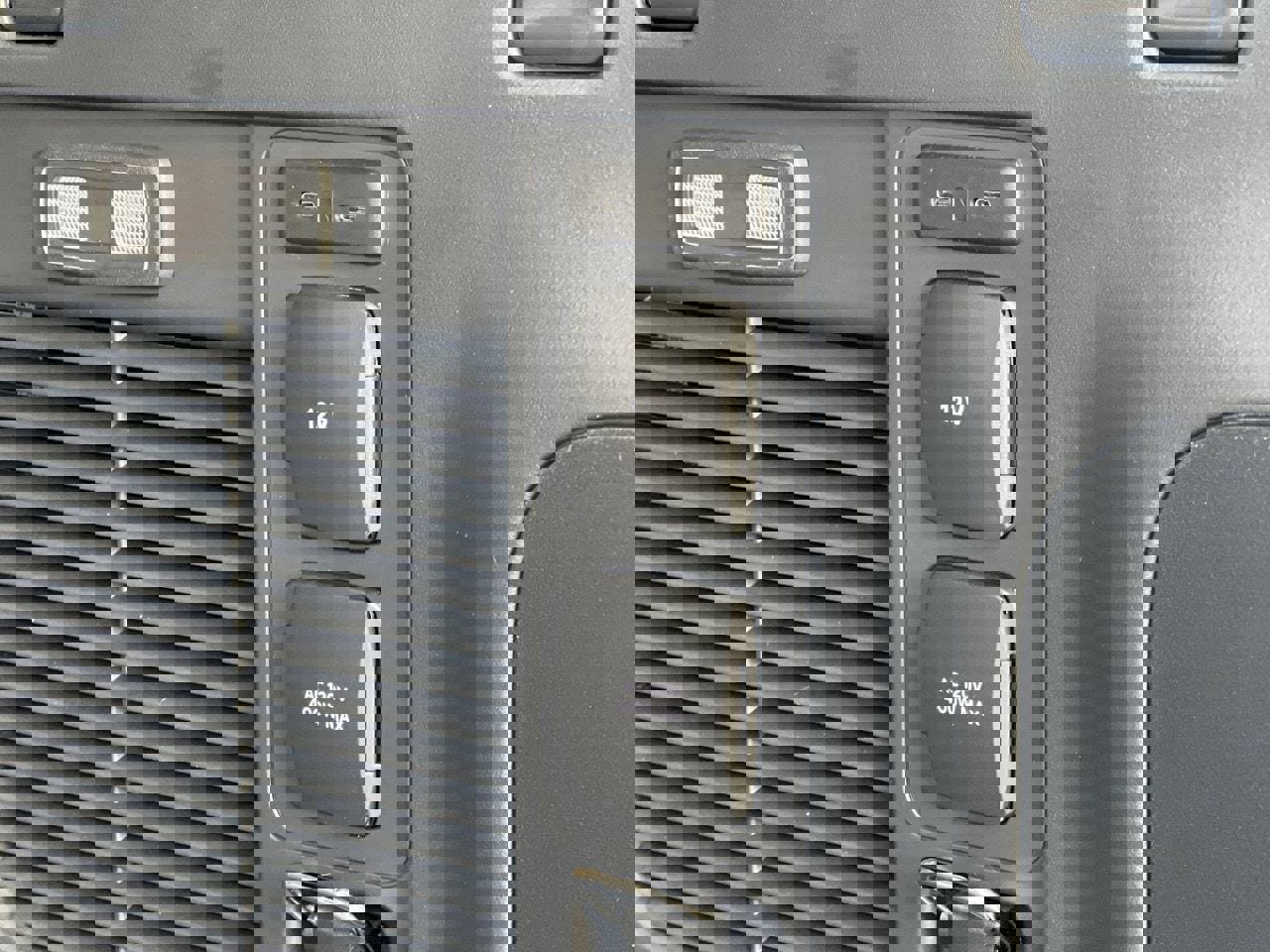 New 2025 Ford Expedition Max Platinum w/ Stealth Performance Package image 23