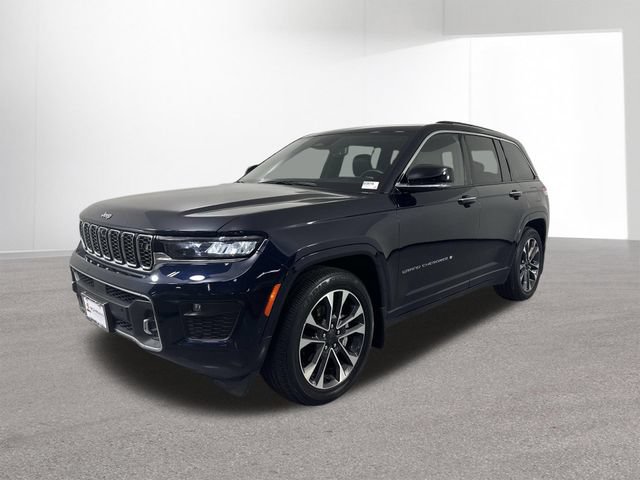 Used 2024 Jeep Grand Cherokee Overland w/ Adv Protech Group III AWD/4WD image 25