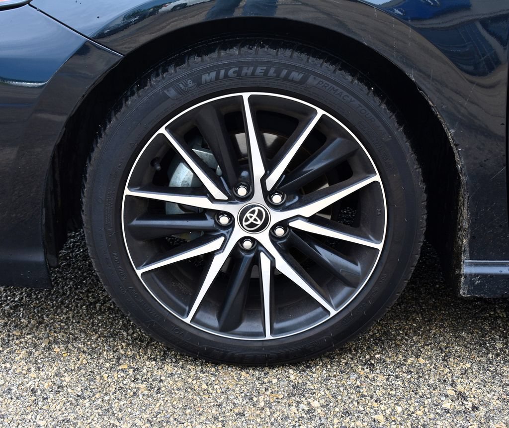 Used 2023 Toyota Camry SE FWD image 6