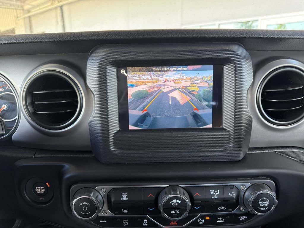 Used 2020 Jeep Gladiator Sport w/ Quick Order Package 24S AWD/4WD image 15