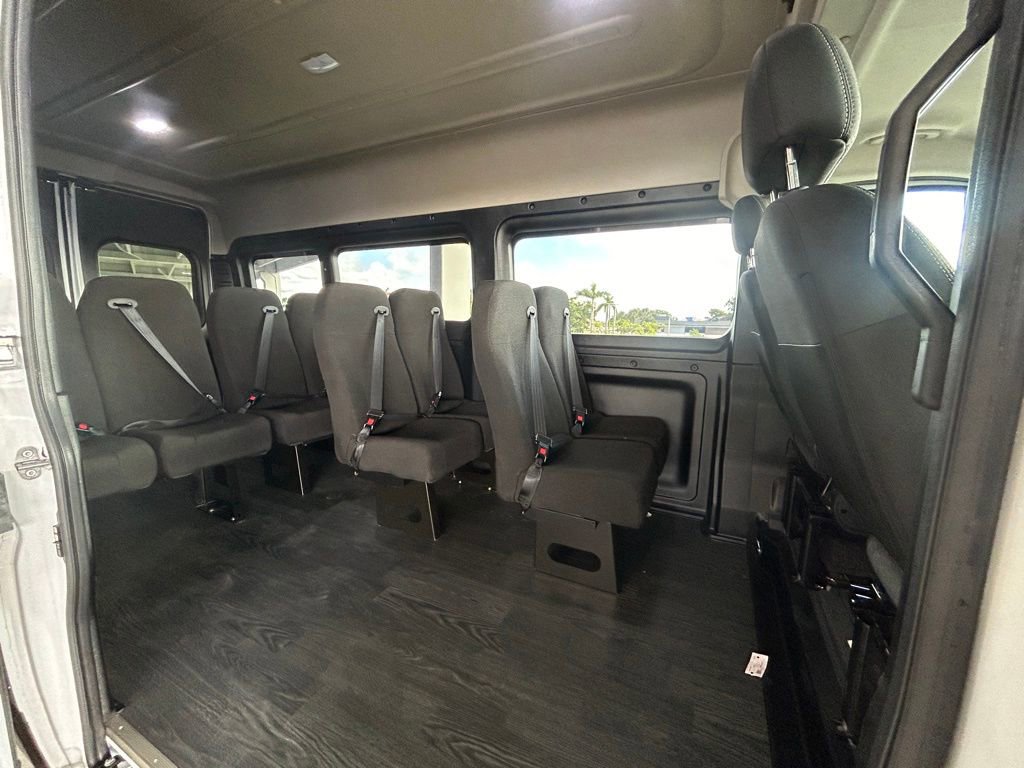 Used 2023 RAM ProMaster 3500 image 4