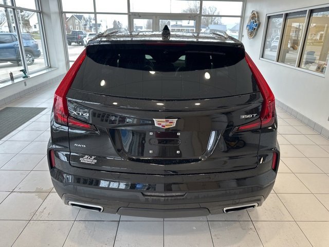 Used 2024 Cadillac XT4 Premium Luxury image 5