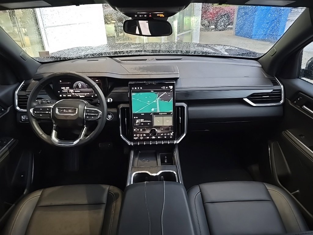 Used 2024 GMC Acadia Elevation image 25