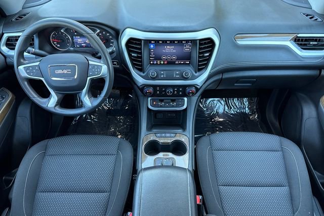Used 2023 GMC Acadia SLE image 15
