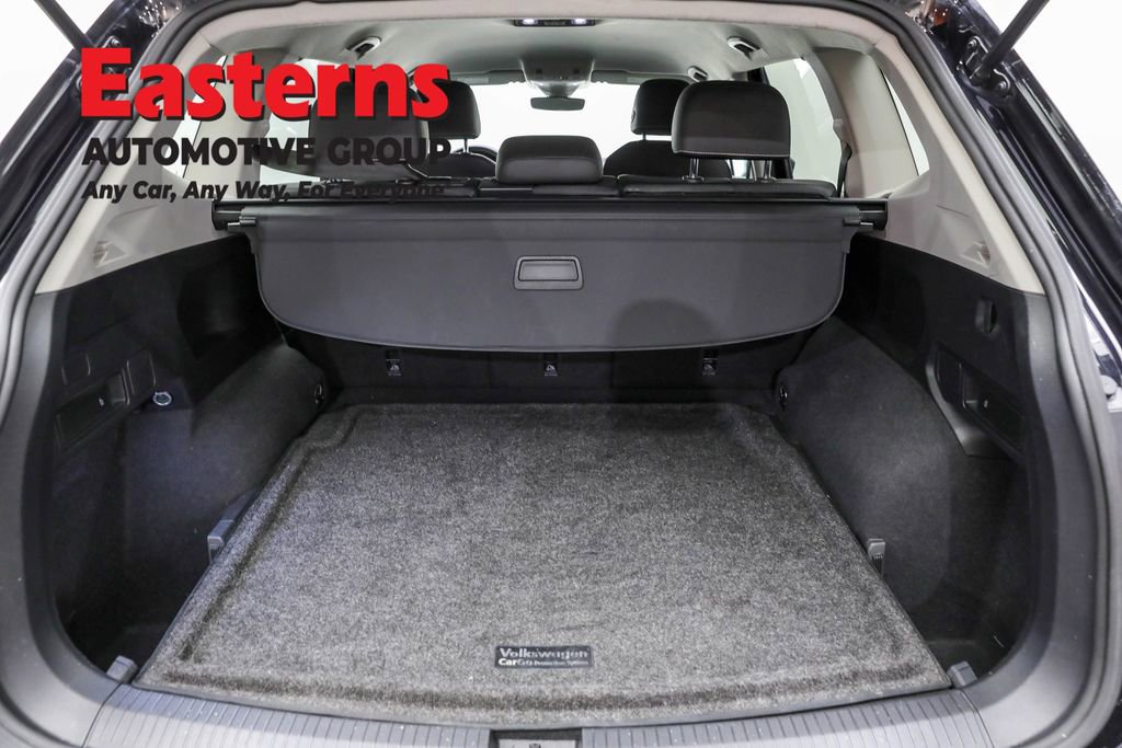 Used 2023 Volkswagen Tiguan SE image 9