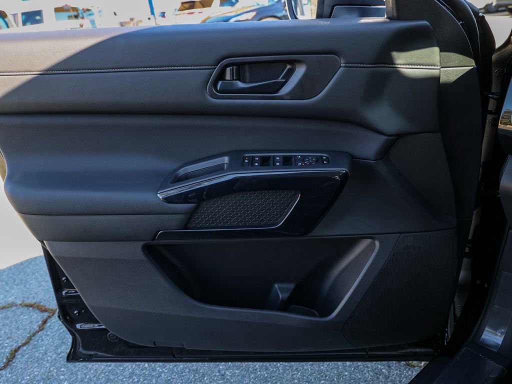 New 2026 Nissan Pathfinder SV image 23