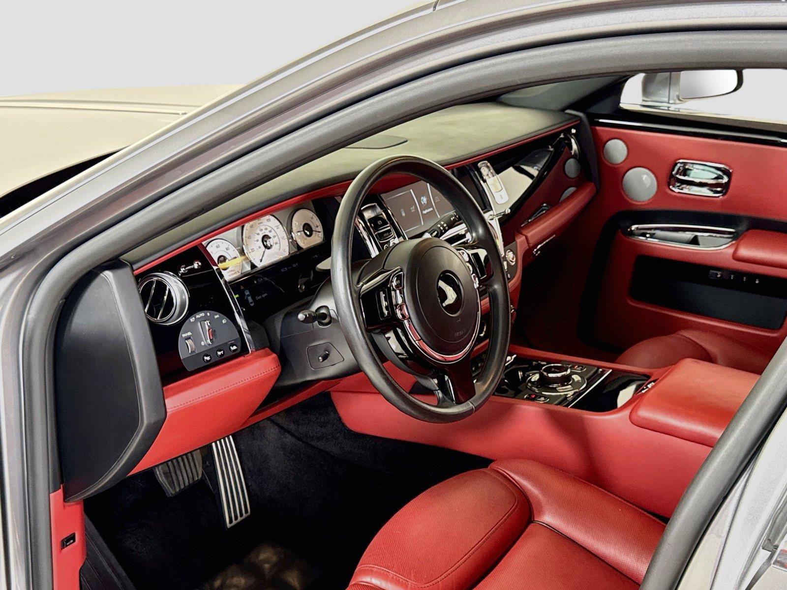 Used 2019 Rolls-Royce Ghost RWD image 14