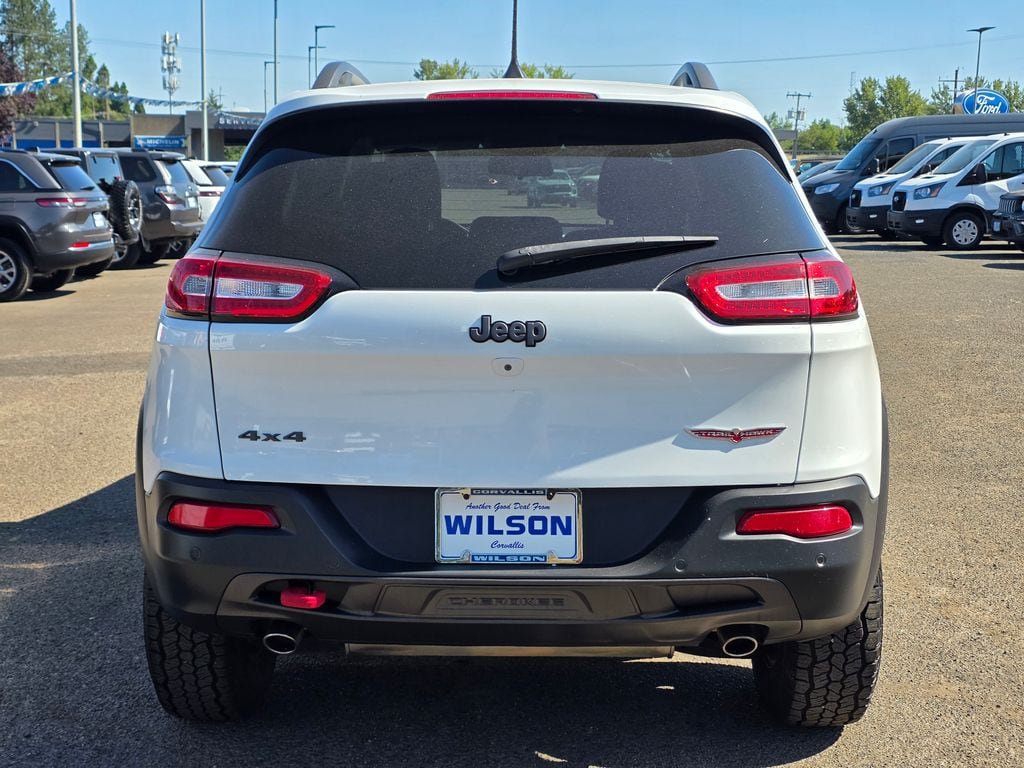 Used 2018 Jeep Cherokee Trailhawk AWD/4WD image 8