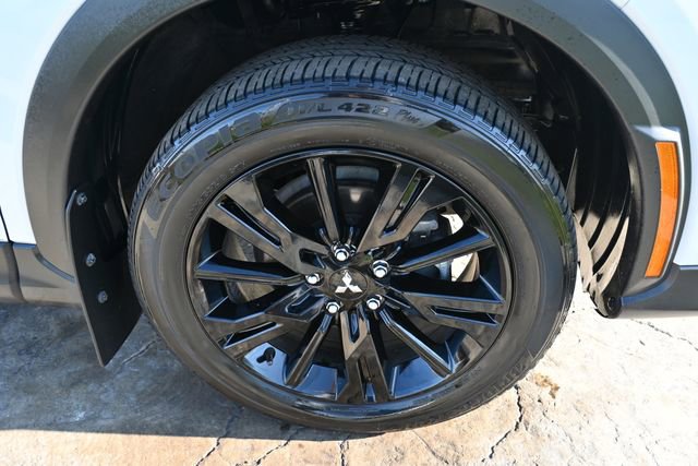 Used 2024 Mitsubishi Eclipse Cross AWD image 11