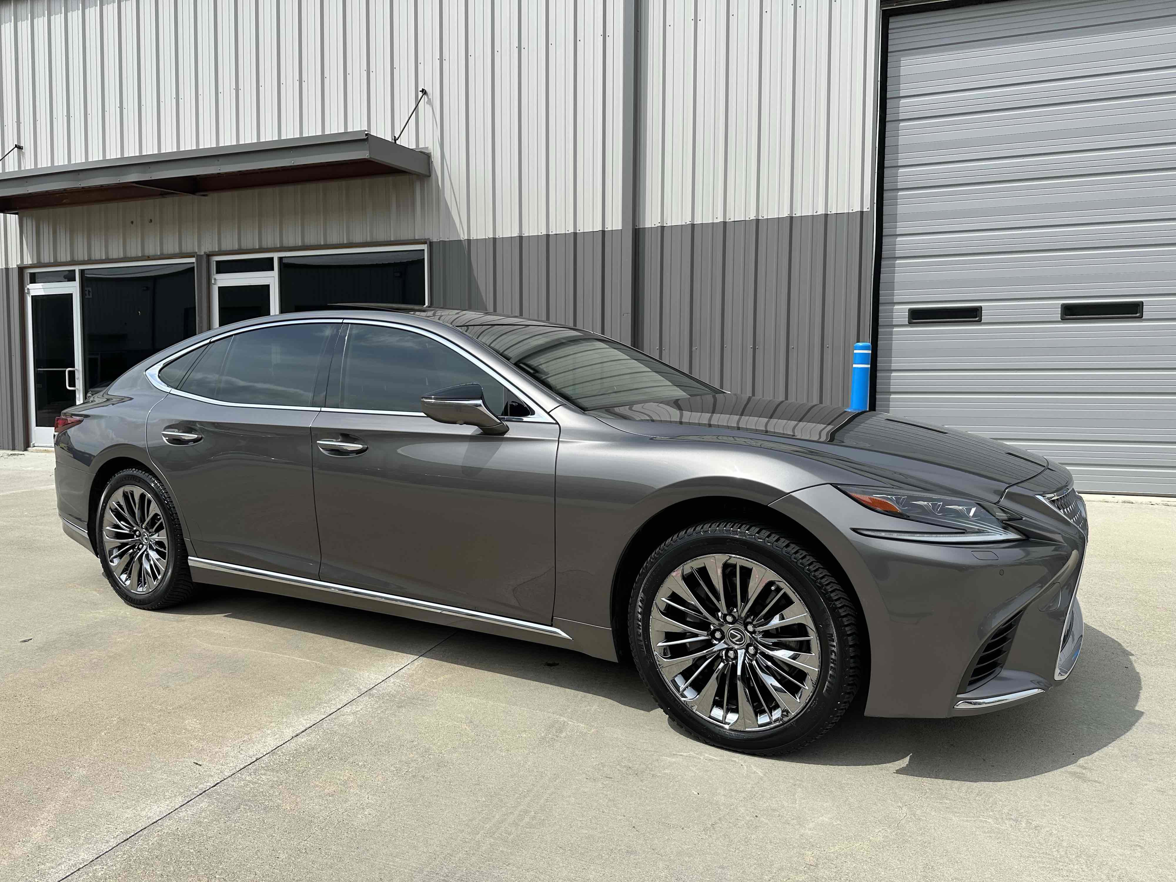 Used 2018 Lexus LS 500 Luxury w/ Luxury Package image 2