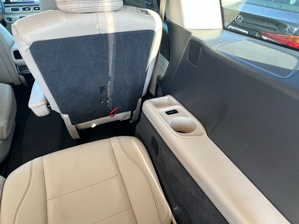 Used 2020 Mercedes-Benz GLS 450 4MATIC image 26