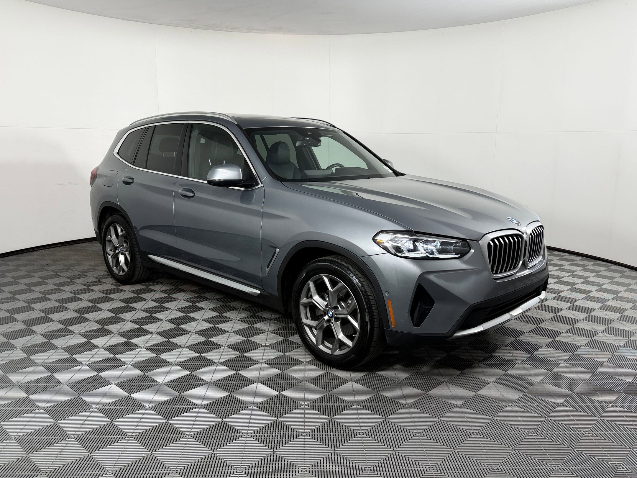 Certified 2023 BMW X3 sDrive30i w/ Premium Package RWD image 7
