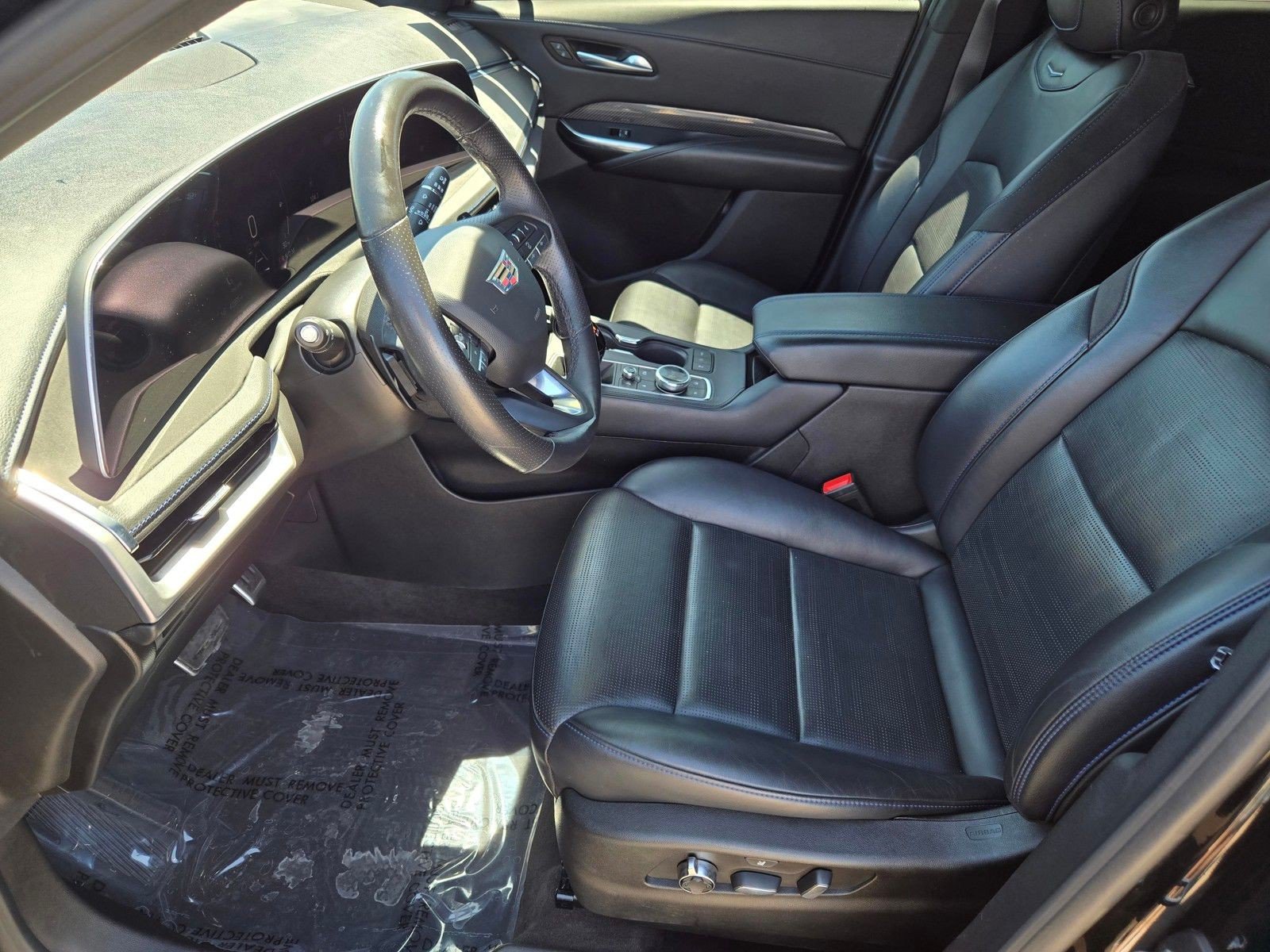 Used 2024 Cadillac XT4 Sport FWD image 16