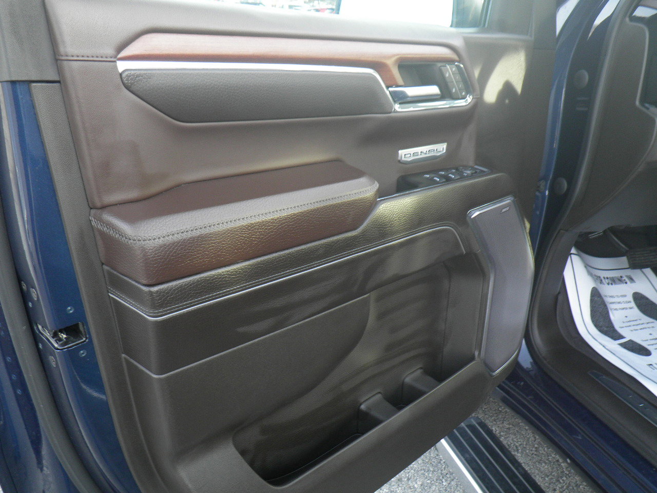 Used 2022 GMC Sierra 1500 Denali w/ Technology Package image 17