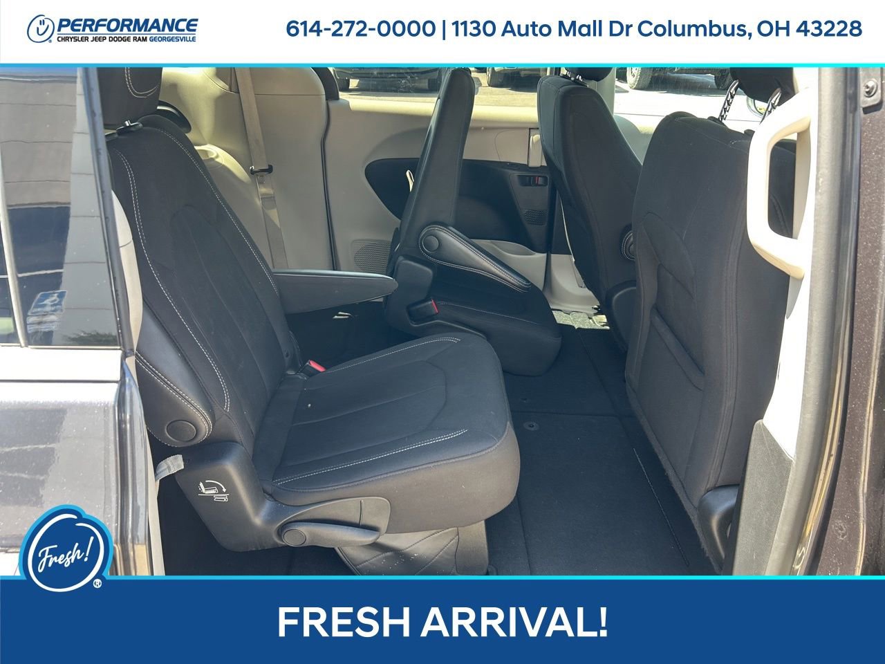 Used 2023 Chrysler Voyager LX FWD image 15