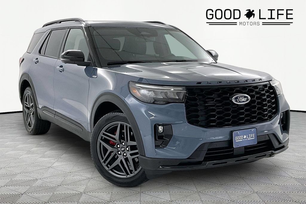 Used 2025 Ford Explorer ST-Line w/ Premium Package