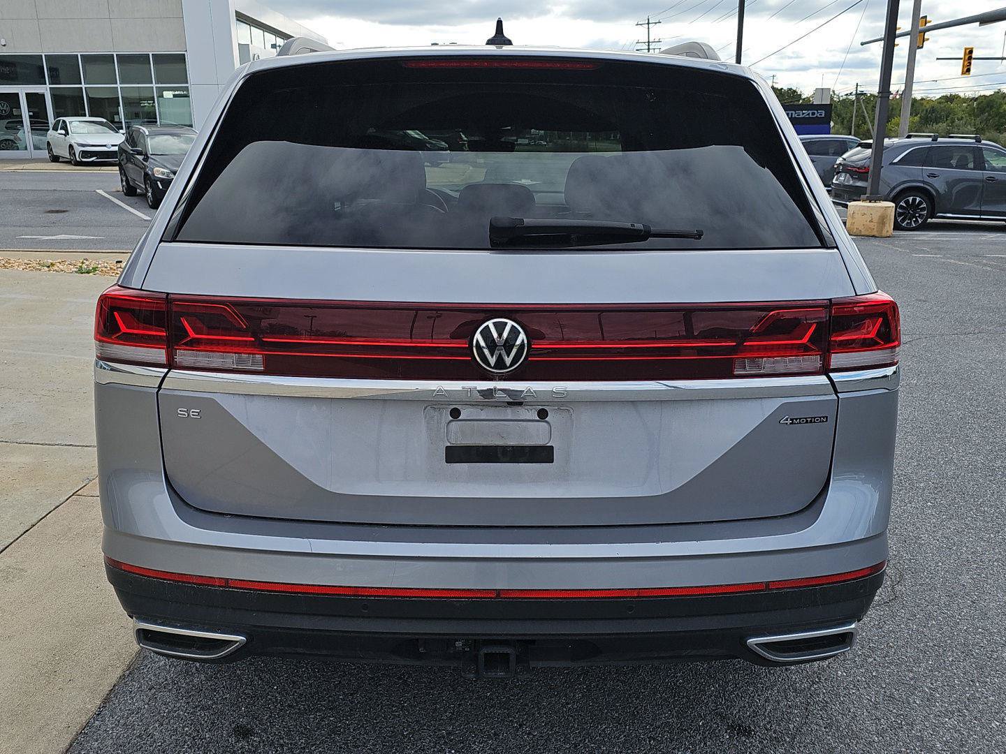 Used 2024 Volkswagen Atlas SE AWD/4WD image 31