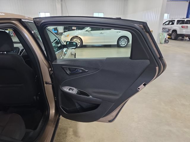 Used 2018 Chevrolet Malibu LT w/ LPO, Convenience Package 2 FWD image 26