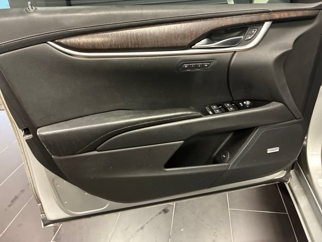 Used 2019 Cadillac XTS Luxury FWD image 10