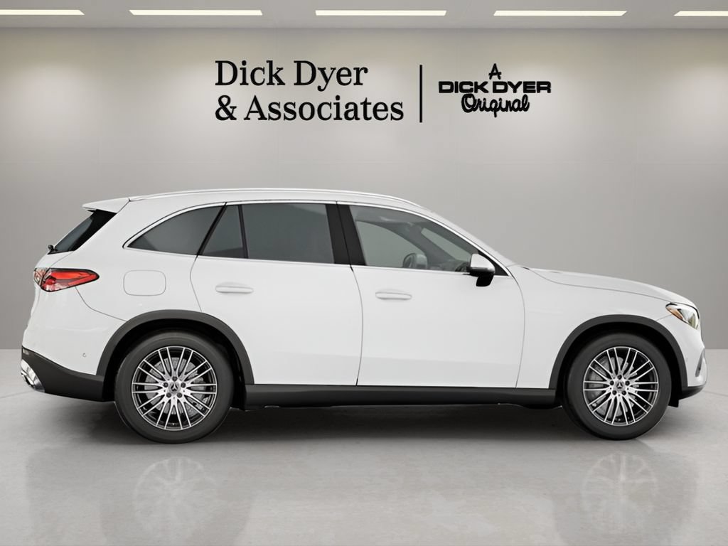 Used 2026 Mercedes-Benz GLC 300 image 13