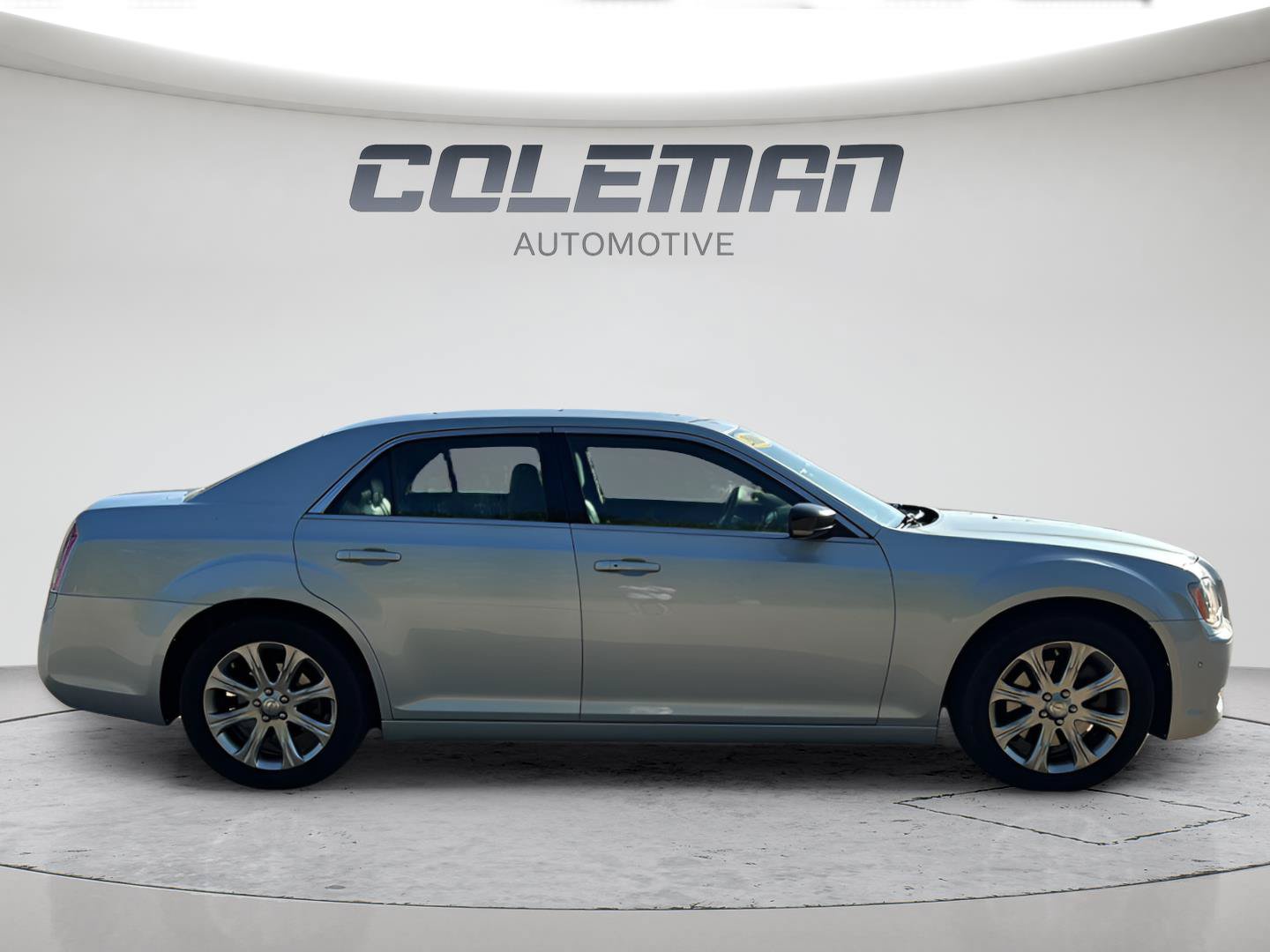 Used 2013 Chrysler 300 S AWD/4WD image 6