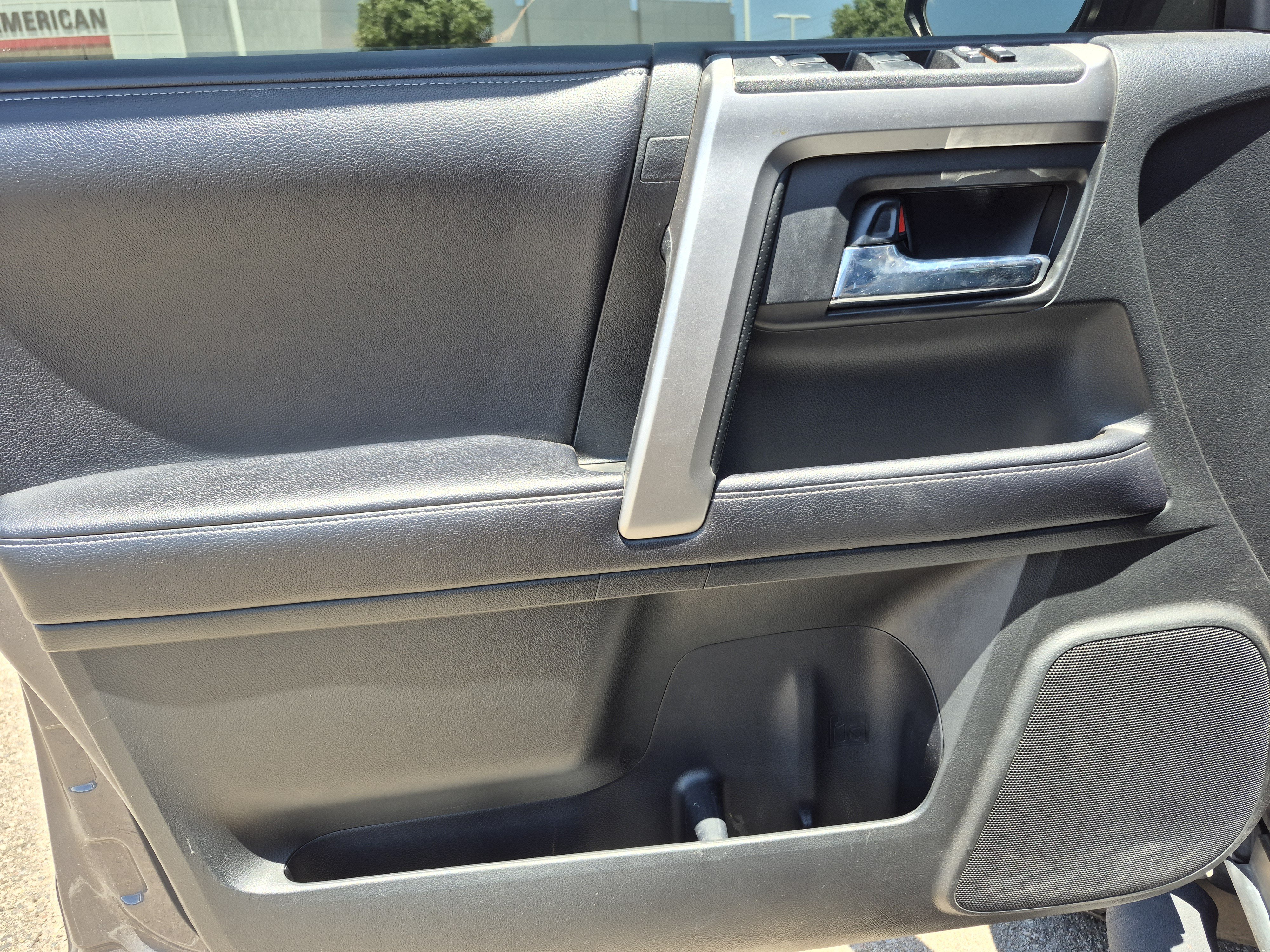 Used 2018 Toyota 4Runner SR5 Premium AWD/4WD image 19