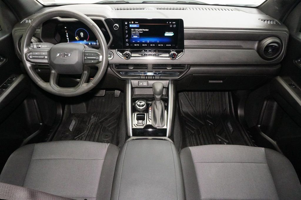 Used 2023 Chevrolet Colorado Trail Boss image 21