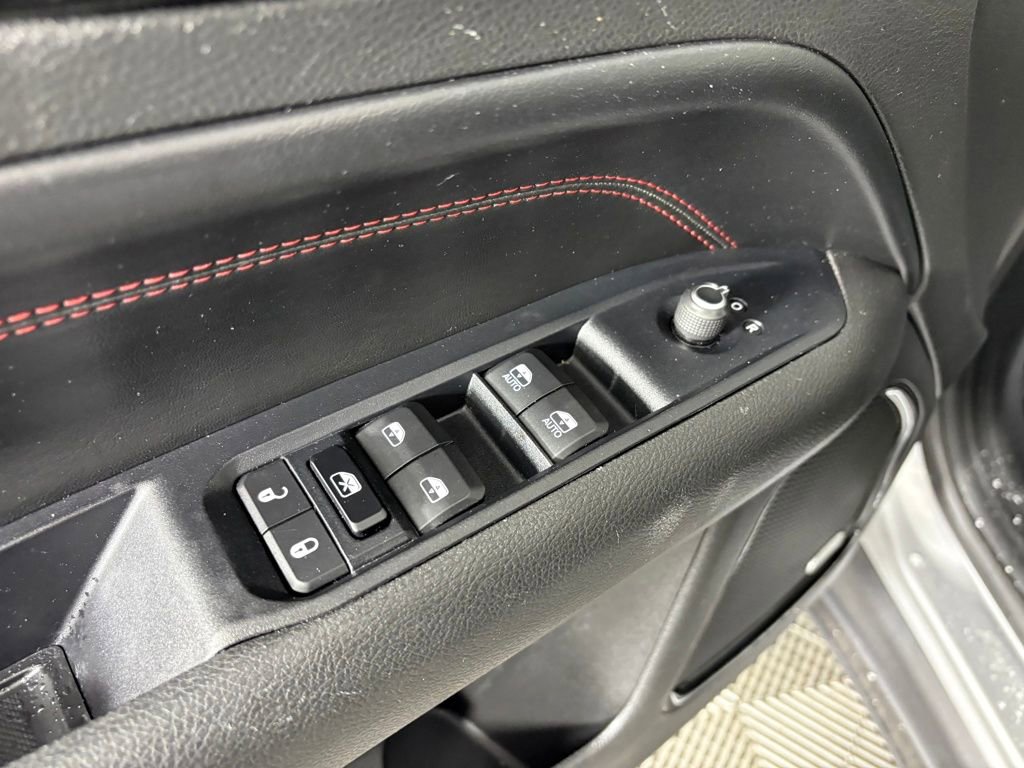 Used 2022 Jeep Compass Trailhawk w/ Sun and Sound Group image 14