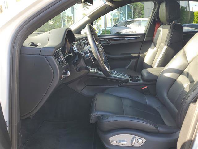 Used 2020 Porsche Macan S image 45