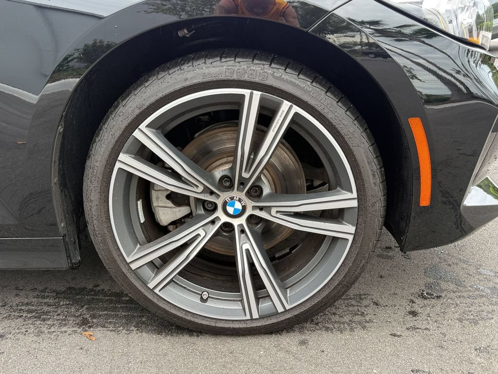Used 2024 BMW 330i xDrive Sedan w/ Premium Package AWD/4WD image 10