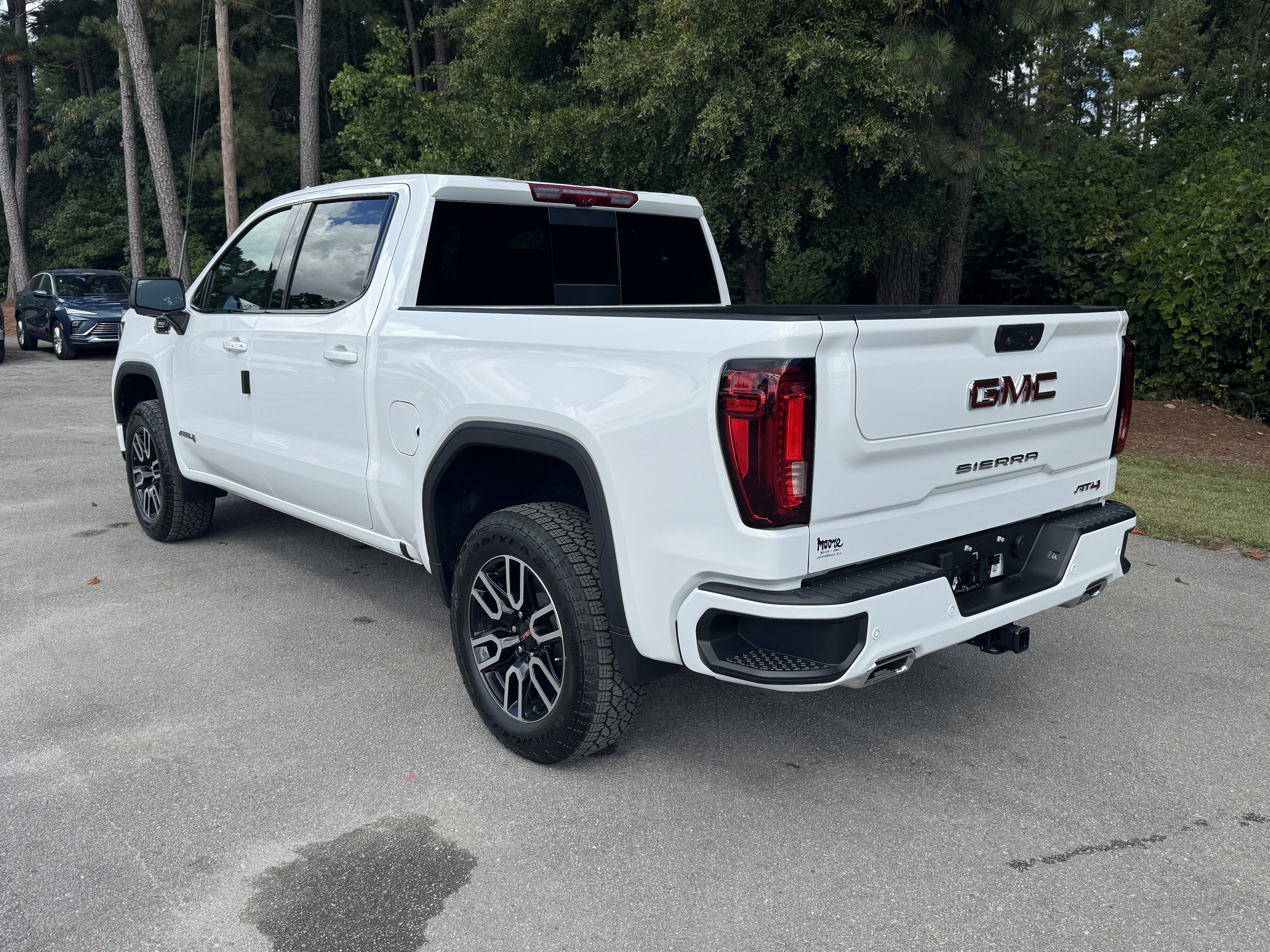 New 2026 GMC Sierra 1500 AT4 w/ Technology Package image 13