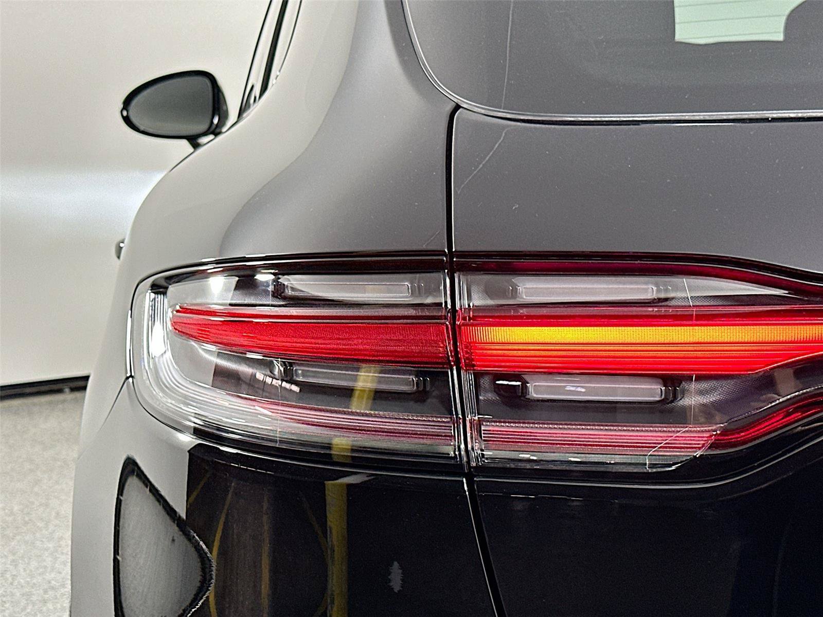 Certified 2026 Porsche Macan Turbo AWD/4WD image 10