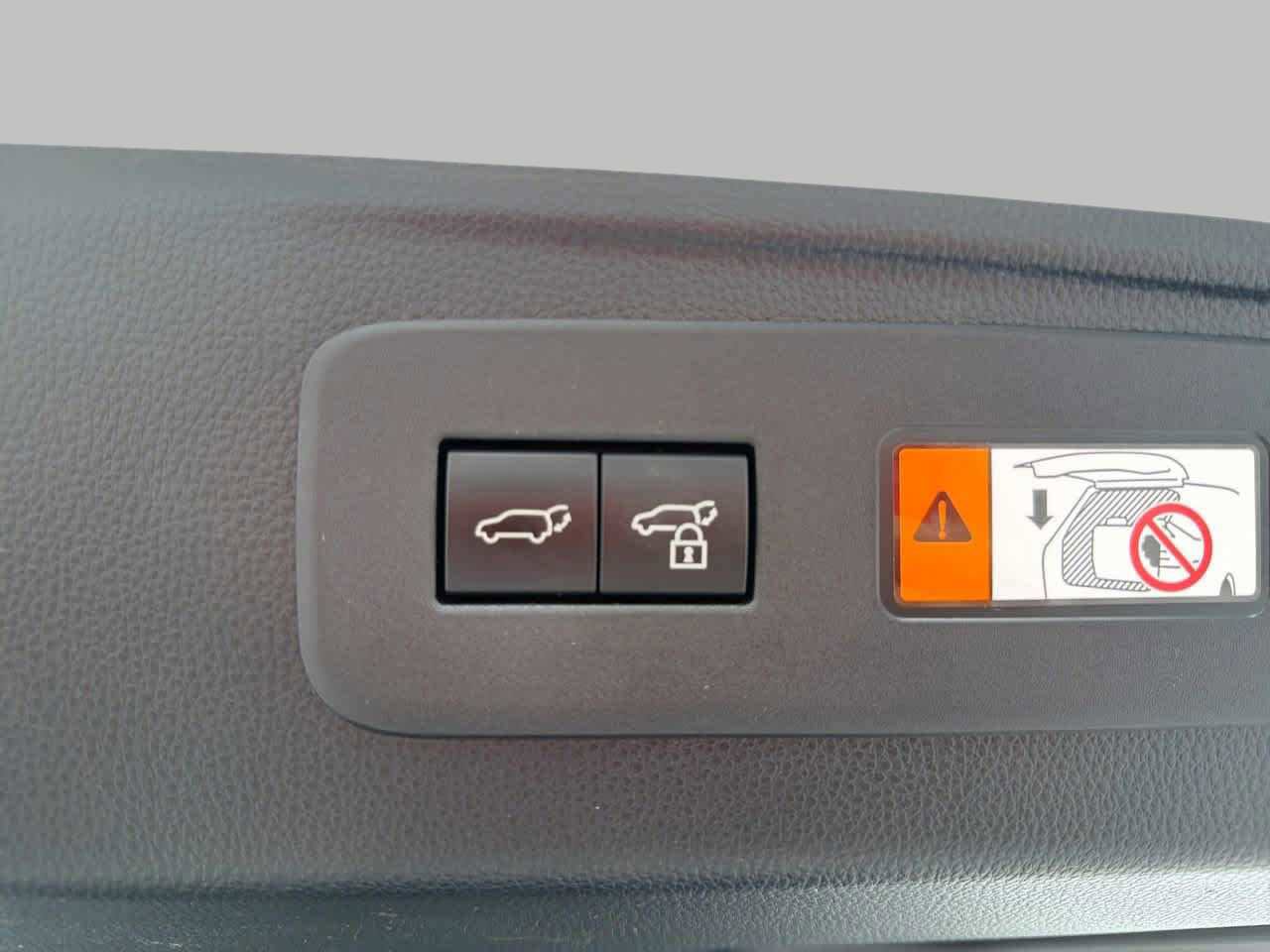 Used 2024 Lexus GX 550 w/ Cold Area Package image 8