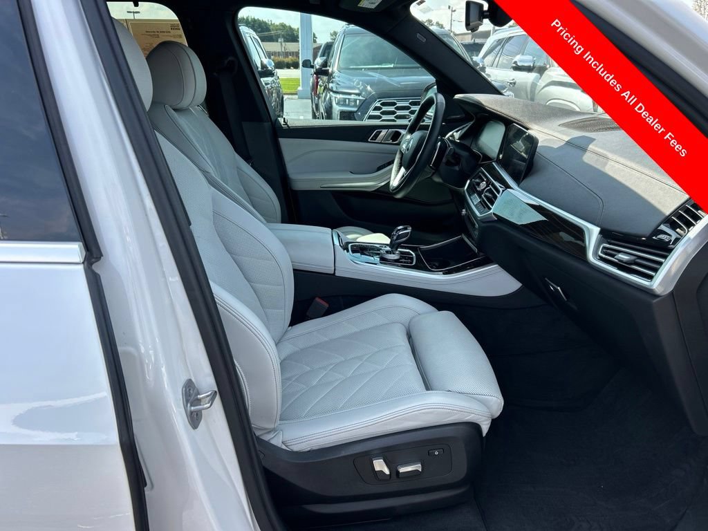Used 2023 BMW X5 xDrive40i w/ Executive Package AWD/4WD image 27