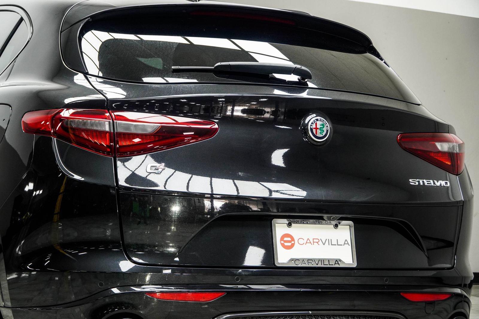 Used 2023 Alfa Romeo Stelvio Veloce AWD/4WD image 14
